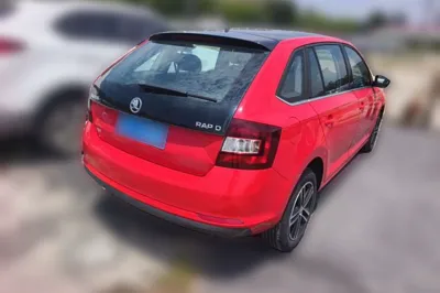 Skoda Rapid Spaceback 2016, 64800 км, за 6465 USD