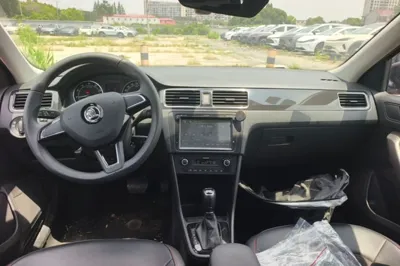 Skoda Rapid Spaceback 2016, 64800 км, за 6465 USD - фото 19