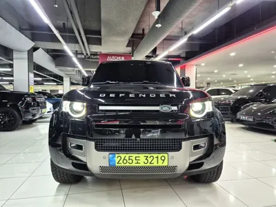Land Rover Defender · 2025 год