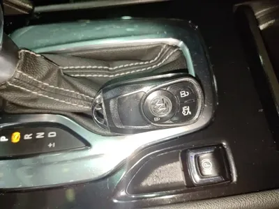 Buick Regal 2018, 123200 км, за 6716.17 USD - фото 9
