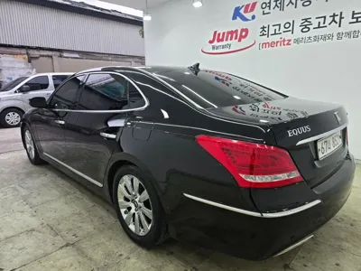 Hyundai Equus 2012, 141232 км, за 3559.18 USD - фото 6