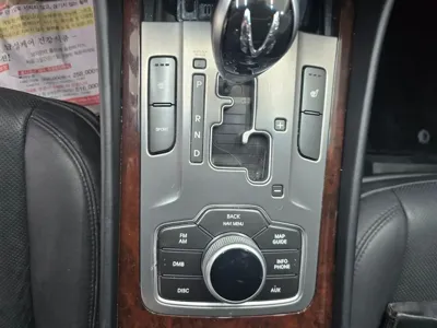 Hyundai Equus 2012, 141232 км, за 3559.18 USD - фото 14
