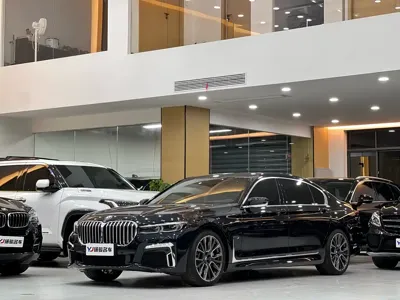 BMW 7 Series · 2022 год