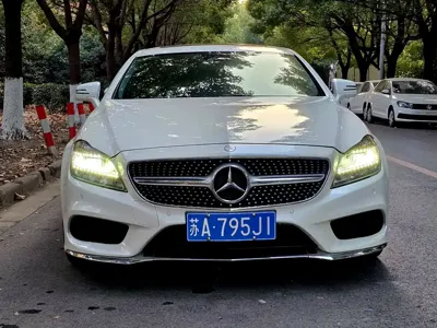 Mercedes-Benz CLS 2015, 76100 км, за 17642.39 USD