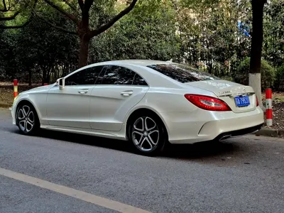 Mercedes-Benz CLS 2015, 76100 км, за 17642.39 USD