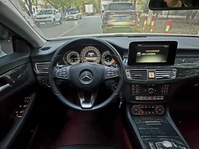 Mercedes-Benz CLS 2015, 76100 км, за 17692.34 USD - фото 12