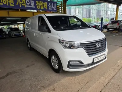 Hyundai Starex 2018, 75000 км, за 9962.88 USD
