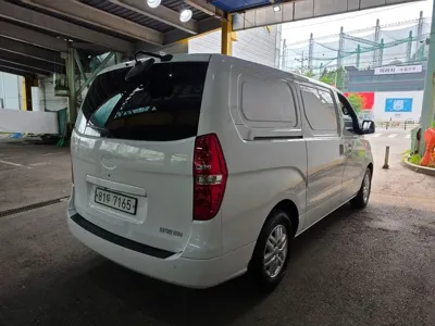 Hyundai Starex 2018, 75000 км, за 9962.88 USD