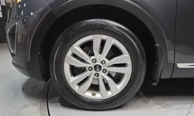 Kia Sorento 2016, 45688 км, за 9055.38 USD