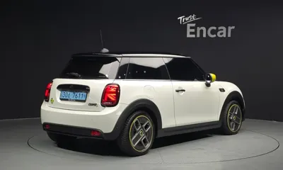 MINI Cooper 2024, 65929 км, за 17003.27 USD