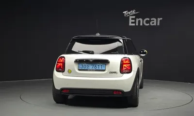 MINI Cooper 2024, 65929 км, за 17003.27 USD