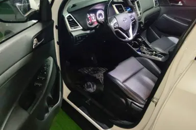 Hyundai Tucson 2015, 101400 км, за 7870 USD - фото 19