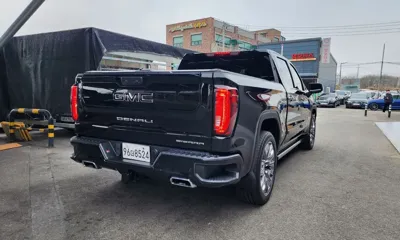 GMC Sierra 2023, 22823 км, за 44282.16 USD