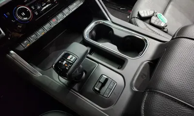 GMC Sierra 2023, 22823 км, за 44282.16 USD - фото 9