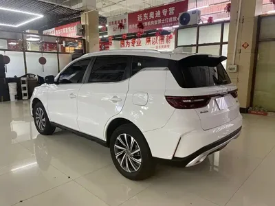 Geely Vision X6 2023, 31000 км, за 11757.93 USD