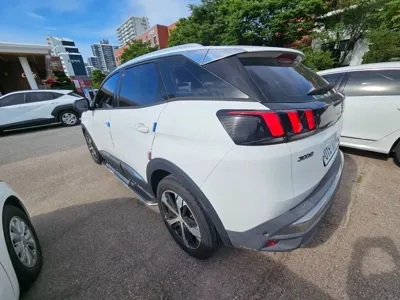 Peugeot 3008 2017, 260000 км, за 6310.18 USD