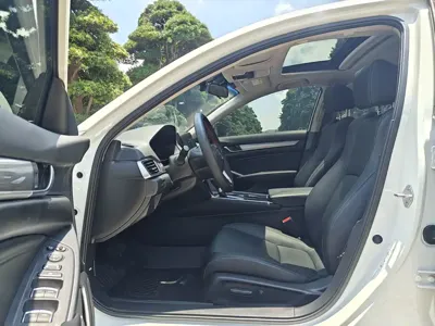 Honda Accord 2022, 40000 км, за 14426.54 USD