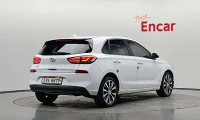 Hyundai i30 2018, 68163 км, за 8861.76 USD
