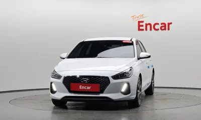 Hyundai i30 2018, 68163 км, за 8861.76 USD