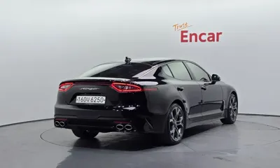Kia Stinger 2020, 121104 км, за 11700.17 USD