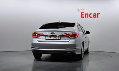 Hyundai Sonata 2016, 34775 км, за 7622.15 USD