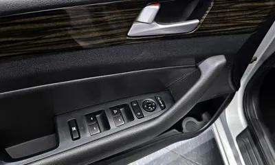 Hyundai Sonata 2016, 34775 км, за 7622.15 USD - фото 14