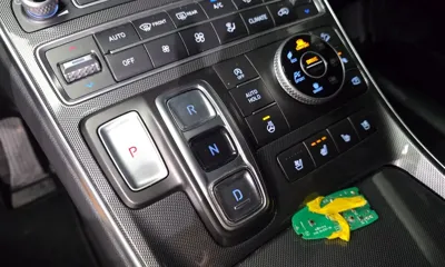 Hyundai Santafe 2021, 38577 км, за 14779.29 USD - фото 9
