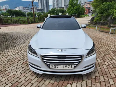 Hyundai Genesis 2016, 108169 км, за 8204.72 USD