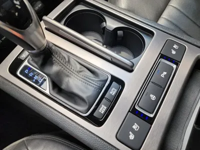 Hyundai Genesis 2016, 108169 км, за 8204.72 USD - фото 9
