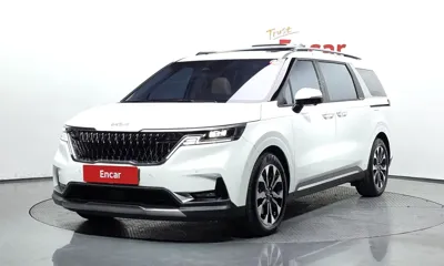 Kia Canival · 2023 год
