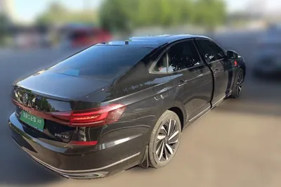 Volkswagen Passat 2023, 38500 км, за 18372 USD - фото 6