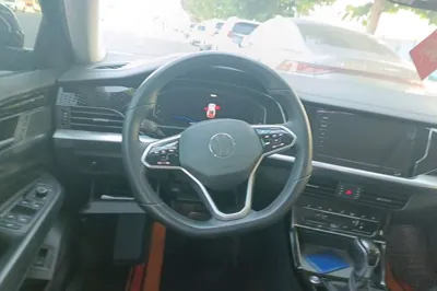 Volkswagen Passat 2023, 38500 км, за 18372 USD - фото 10