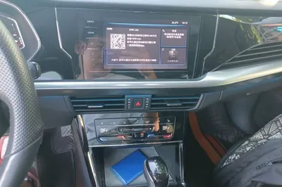 Volkswagen Passat 2023, 38500 км, за 18372 USD - фото 13