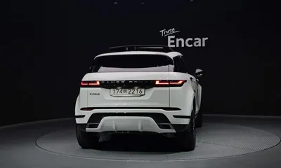 Land Rover Range Rover Evoque 2024, 5034 км, за 33171.3 USD