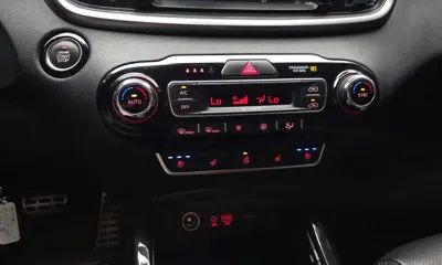 Kia Sorento 2020, 96246 км, за 11701.22 USD - фото 16