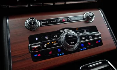 Lincoln Aviator 2021, 123953 км, за 17060.52 USD - фото 27