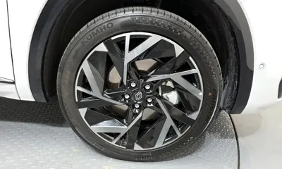 Renault-KoreaSamsung Grand Koleos 2025, 18928 км, за 21859 USD
