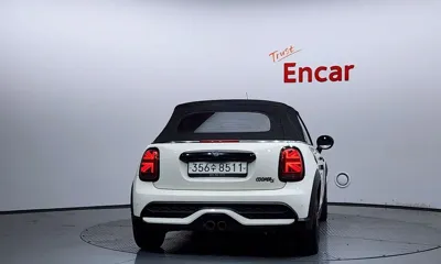 MINI Cooper Convertible 2022, 109243 км, за 13015.61 USD
