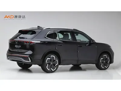 Volkswagen Tiguan L 2024, 29000 км, за 20442.47 USD