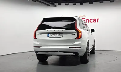 Volvo XC90 2026, 1072 км, за 56026.09 USD