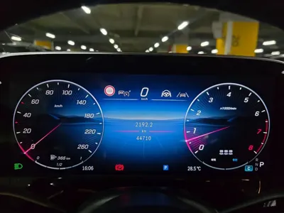 Mercedes-Benz E-Class 2024, 44000 км, за 43455.67 USD - фото 14