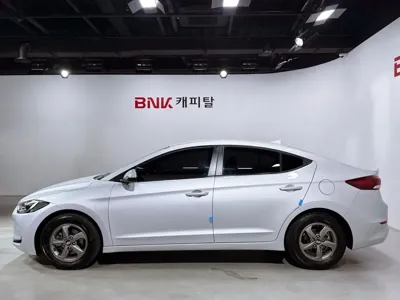 Hyundai Avante 2016, 170814 км, за 3778.5 USD