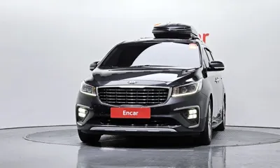 Kia Canival 2019, 81440 км, за 12817.97 USD
