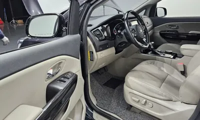 Kia Canival 2019, 81440 км, за 12817.97 USD - фото 11