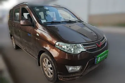 Wuling Hongguang 2014, 74200 км, за 3547 USD