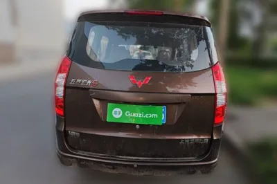 Wuling Hongguang 2014, 74200 км, за 3547 USD