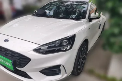 Ford Focus · 2021 год