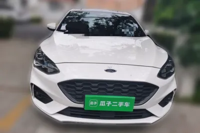 Ford Focus 2021, 40400 км, за 12381 USD