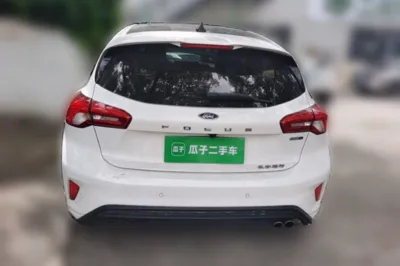 Ford Focus 2021, 40400 км, за 12381 USD