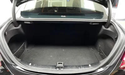 Mercedes-Benz C-Class 2020, 104162 км, за 13875.12 USD - фото 20